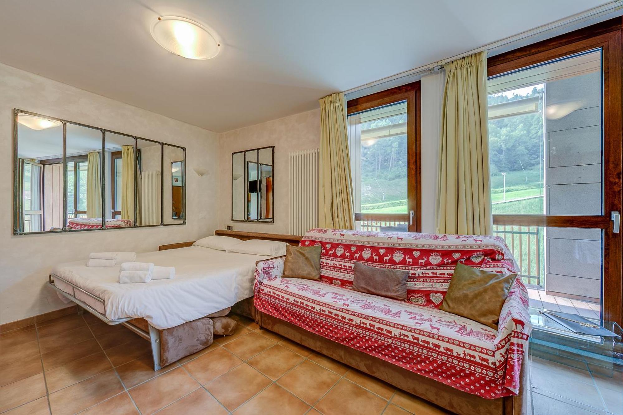 בארדונקיה La Marmotta Campo Smith On The Ski Slopes - Happy Rentals מראה חיצוני תמונה